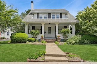 84 N Main St, Cranbury, NJ 08512