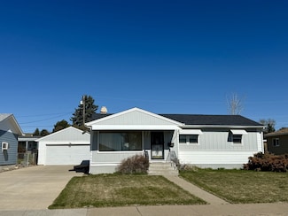 237 18th Ave NW, Great Falls, MT 59404