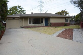 7 Robertson Place, Monterey, CA 93940