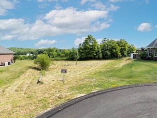 4051 Castor Ln, Finleyville, PA 15332
