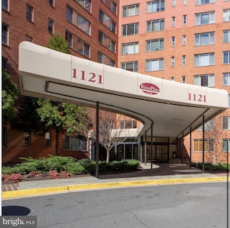 1121 Arlington Blvd Unit 947, Arlington, VA 22209