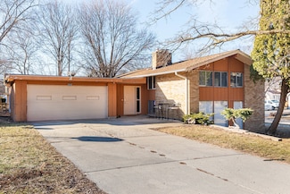 3432 Huffman Blvd, Rockford, IL 61103
