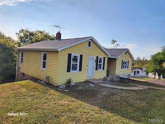 1756 Old Lemay Ferry Rd, Arnold, MO 63010