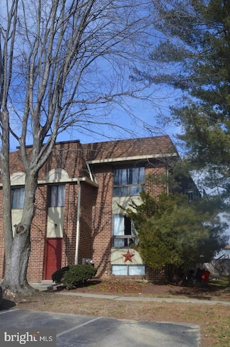 310 Saybrook Ln Unit 6B, Wallingford, PA 19086