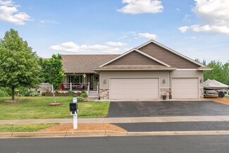 904 Cole Ave, Montrose, MN 55363