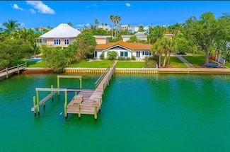 1140 Boca Ciega Isle Dr, Saint Pete Beach, FL 33706