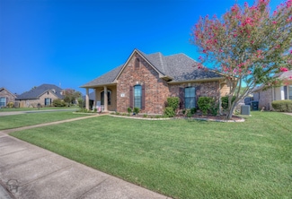 501 Falling Water Cir, Bossier City, LA 71112