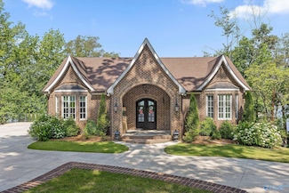 562 Skyline Shores Dr, Scottsboro, AL 35769