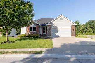 5006 NW Woodside Dr, Riverside, MO 64150