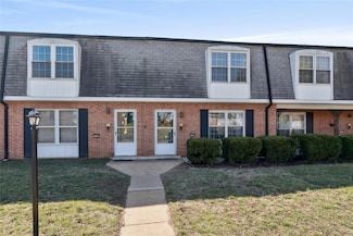 1730 Mayenne Ct Unit 39, Saint Louis, MO 63125