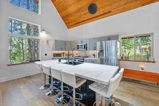67 Haps Ln, Columbia Falls, MT 59912