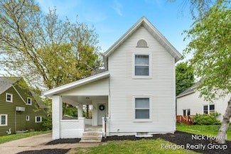 721 Emerald Ave NE, Grand Rapids, MI 49503