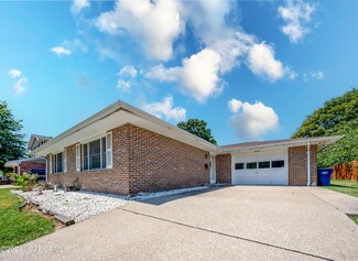 816 Crestmere Ct, Jefferson City, MO 65109