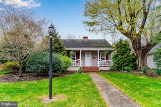 114 W Main St, Camp Hill, PA 17011