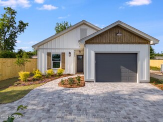 1591 1st St, Southport, FL 32409