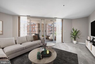 100 Harborview Dr Unit 212, Baltimore, MD 21230