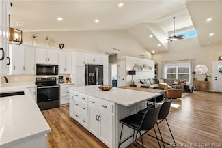 620 Osage River Bridge Rd, Lake Ozark, MO 65049