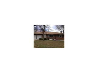717 N Jennings Rd, Independence, MO 64056