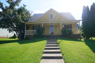 712 Mount Vernon Dr, Clarksville, TN 37043