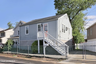 62 Seeley Ave, Keansburg, NJ 07734