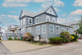 5 Cole St, Hampton, NH 03842