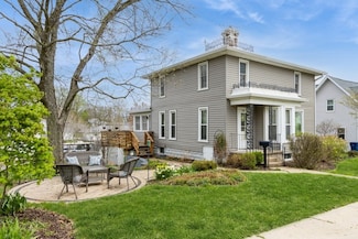 308 E 9th St, Tipton, IA 52772