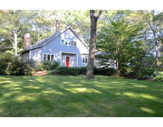 34 Woodbury St, South Hamilton, MA 01982
