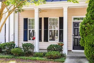 1013 Christopher Dr, Chapel Hill, NC 27517