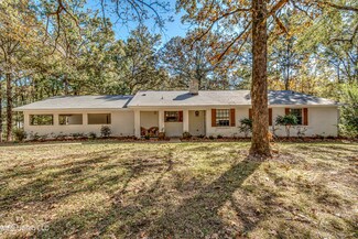 3454 Timber Creek Dr, Byram, MS 39272