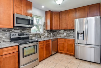 455 Glenburnie Dr, Houston, TX 77022