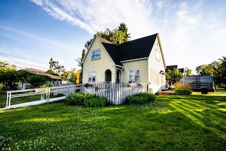 647 & 647 1/2 Woodford St, Missoula, MT 59801