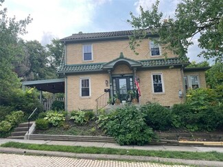 115 Parker Dr, Pittsburgh, PA 15216