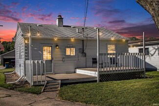 2109 Panama St, Mishawaka, IN 46544