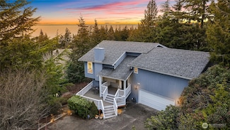 409 S Clarkwood Dr, Bellingham, WA 98225