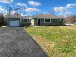 112 Hillcrest Dr, Gibsonia, PA 15044