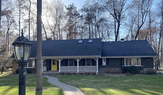 716 Sunset Rd, Marinette, WI 54143