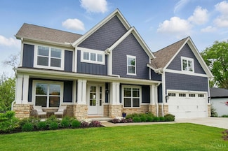 9625 Delray Dr, Montgomery, OH 45242