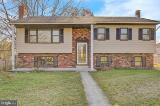 5230 E Lorane Rd, Reading, PA 19606