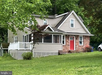 615 Knoll Ave, Langhorne, PA 19047