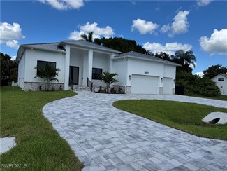 9807 Delaware St, Bonita Springs, FL 34135