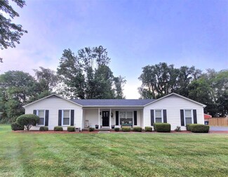 260 Crestlake Way, Bowling Green, KY 42104