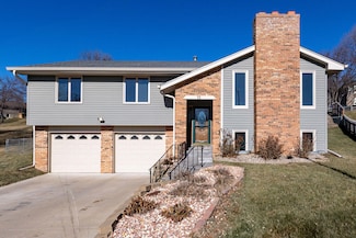 11 Cryer Cir, Council Bluffs, IA 51503