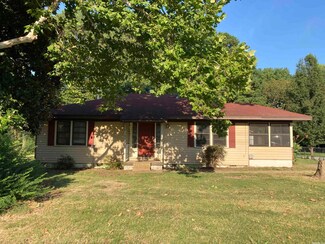 1006 Pioneer Rd, Searcy, AR 72143