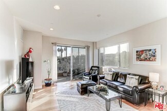 6001 Carlton Way Unit 301, Los Angeles, CA 90028
