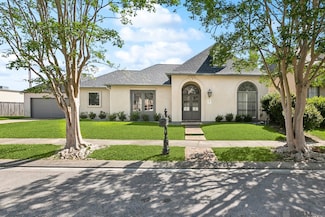 12582 Windermere Oaks Ct, Baton Rouge, LA 70810