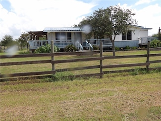 170 Barker Rd, Bayside, TX 78340