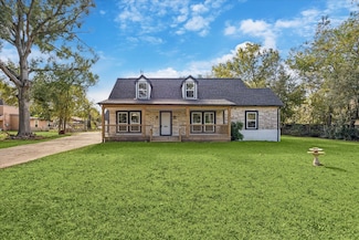 7130 Brace St, Houston, TX 77061