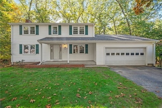 22 Secluded Ct, Cumberland, RI 02864