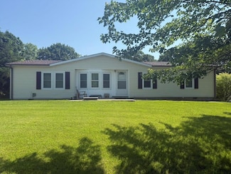 127 Reel Ct, Gallatin, MO 64640