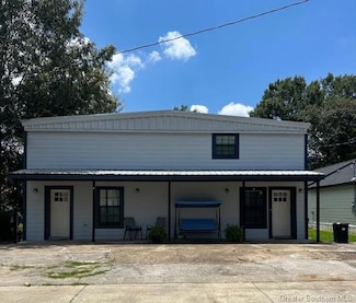 105 13th St, Kinder, LA 70648